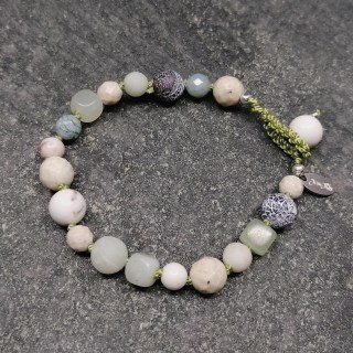 Edelstein Armband Edelweiss, handgeknüpft, gehäkelter Verschluss